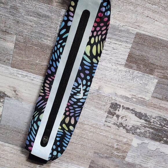 Nike Slim 3.0 Waist Pack Running Fanny Pack Belt Bag Stretch Rainbow NEW - Picture 3 of 10